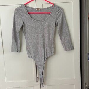 Bozzolo Women's Bodysuit, Gray, Small, Scoop Neck, 3/4 Sleeve